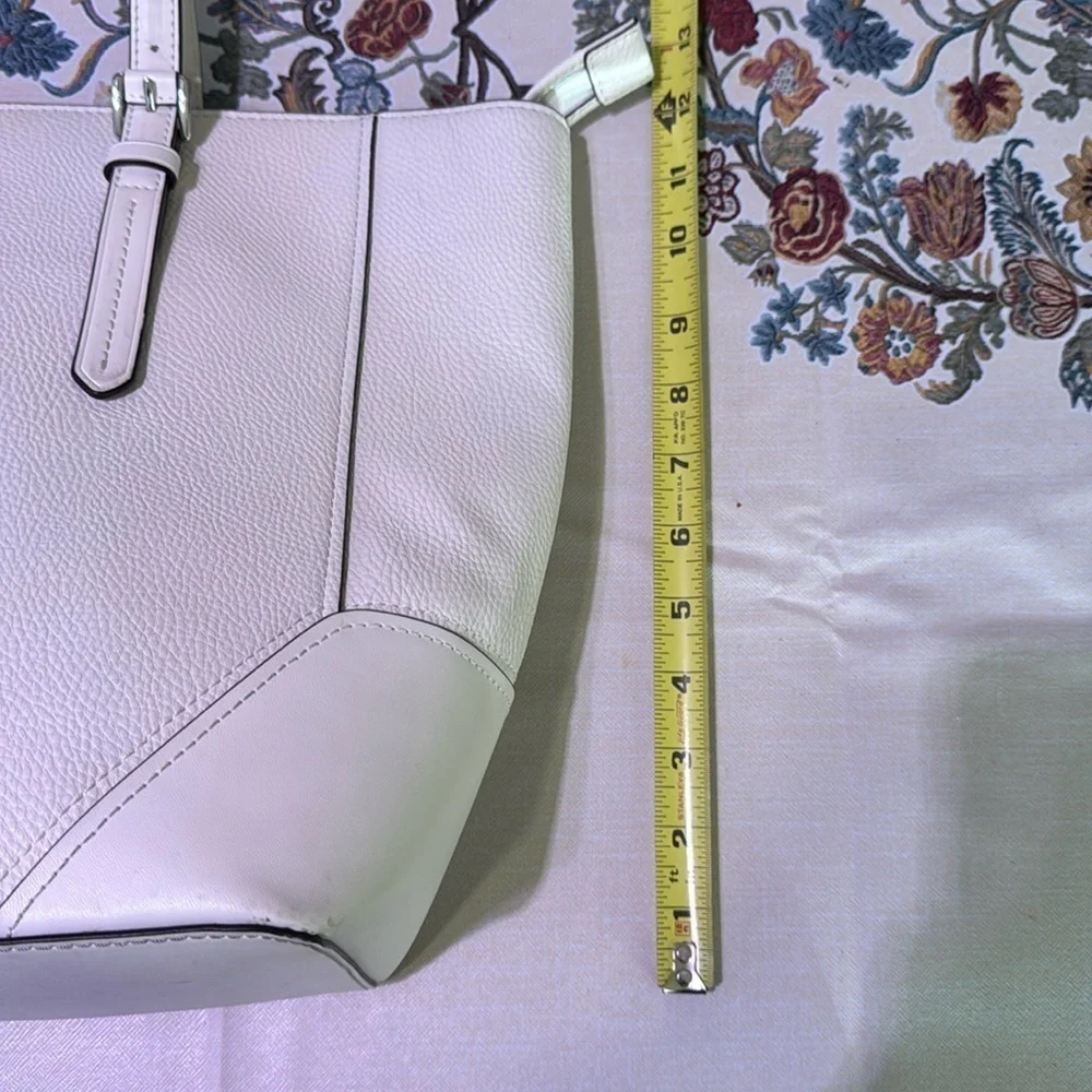 Michael Kors MK Aria Medium White Leather Tote with Silver Hardware EUC